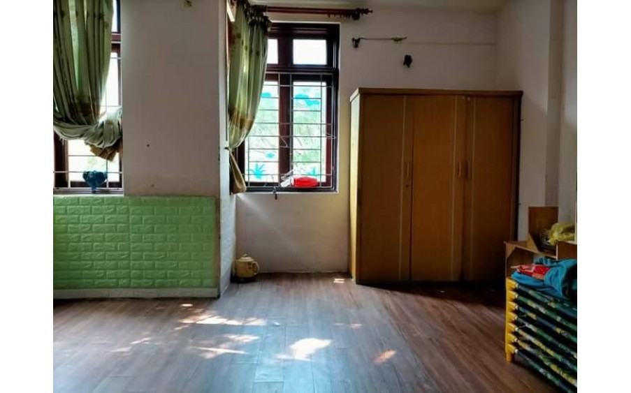 BÁN GẤP NHÀ Thịnh Liệt Q. Hoàng Mai. DT 44m 4 Tầng. Ô tô, nở hậu. Chỉ 4.650 Tỷ.